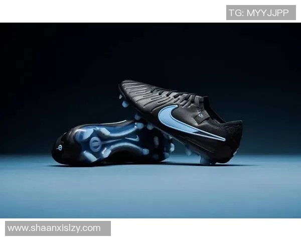 马林足球：重塑传统与现代的完美结合，开启全新足球体验之旅